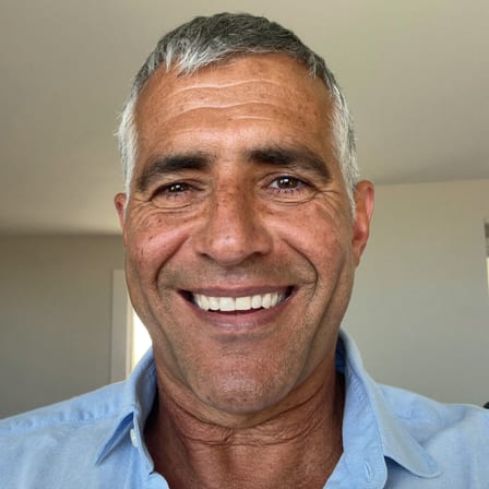 Portrait d'un habitant du centre-ville ayant comparé ses devis de diagnostic à Ajaccio